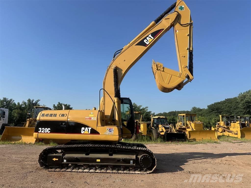 CAT 320C Roomikekskavaatorid