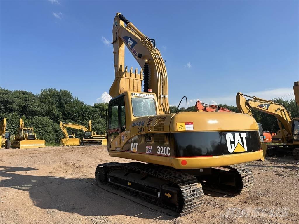 CAT 320C Roomikekskavaatorid