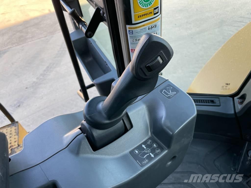 CAT 950M Rataslaadurid