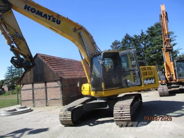 Komatsu HR 215 Roomikekskavaatorid