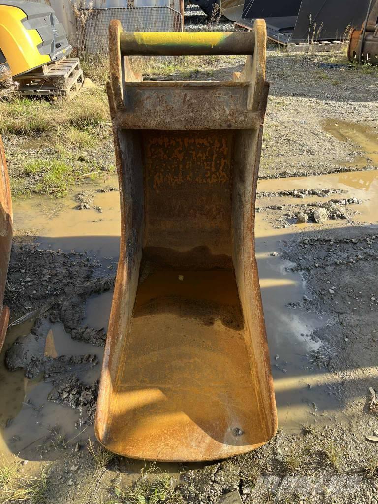 Volvo ECR235EL Roomikekskavaatorid