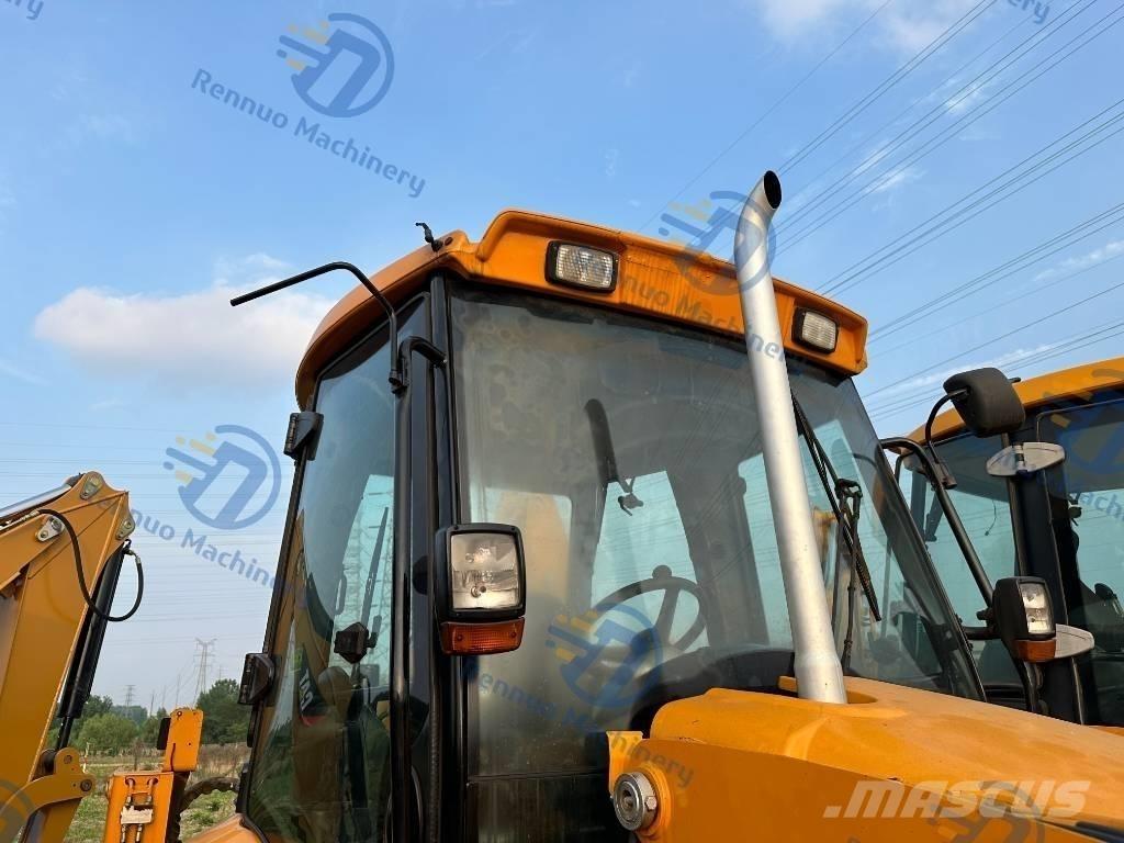 JCB 4 CX Ekskavaatorlaadurid