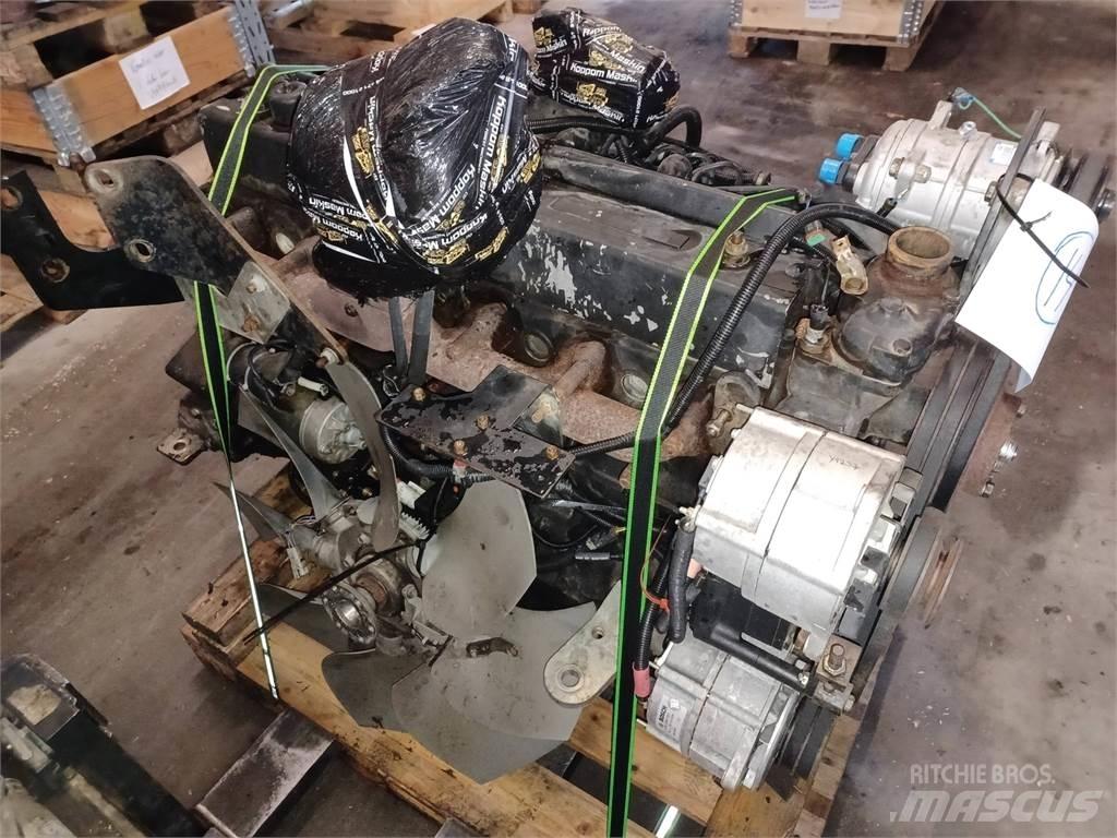 Komatsu 860.4 Mootorid