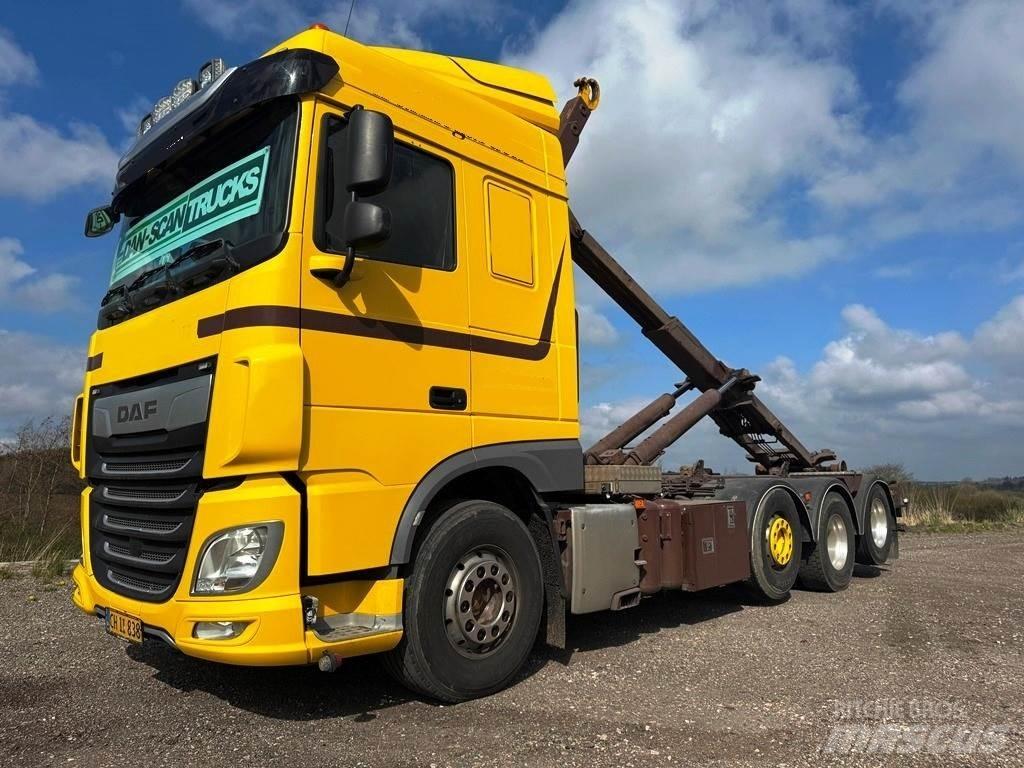 DAF XF 530 8x2-*4 Konksliftveokid