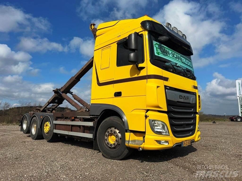 DAF XF 530 8x2-*4 Konksliftveokid