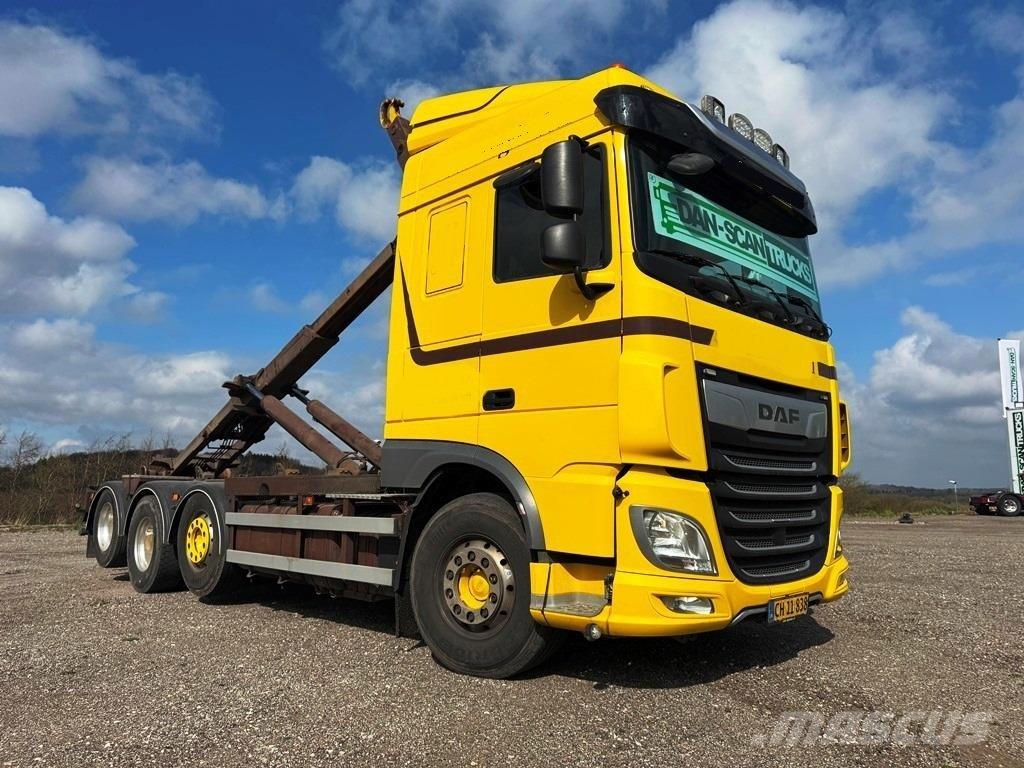 DAF XF 530 8x2-*4 Konksliftveokid