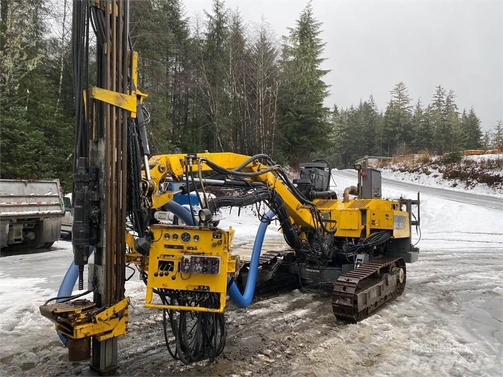 Atlas Copco ROC D3 Vertikaalsed puurmasinad
