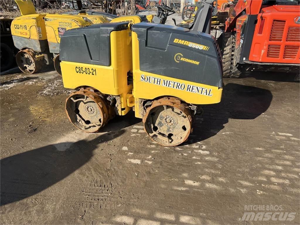 Bomag BMP8500 Järelveetavad vibrorullid