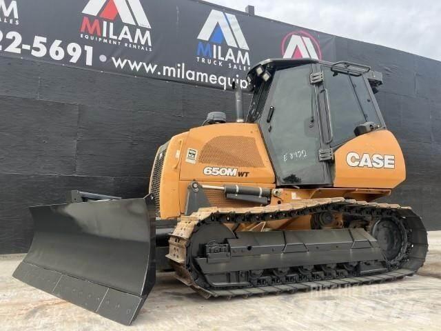 CASE 650M WT Buldooserid