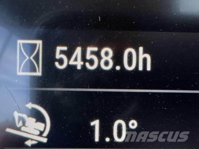 CAT 320 Roomikekskavaatorid