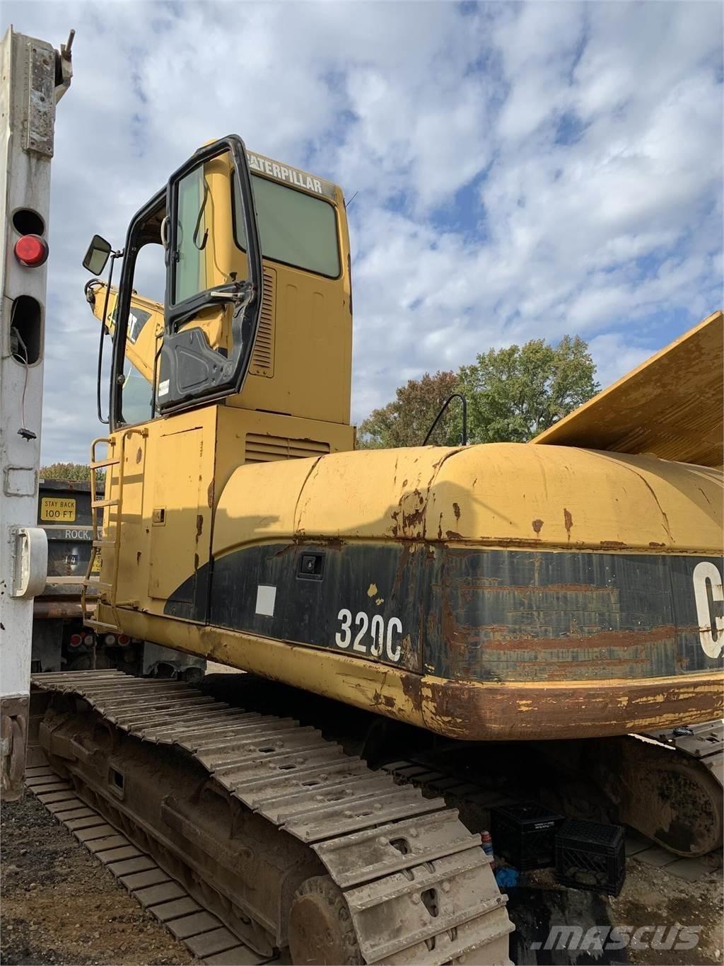 CAT 320C Roomikekskavaatorid