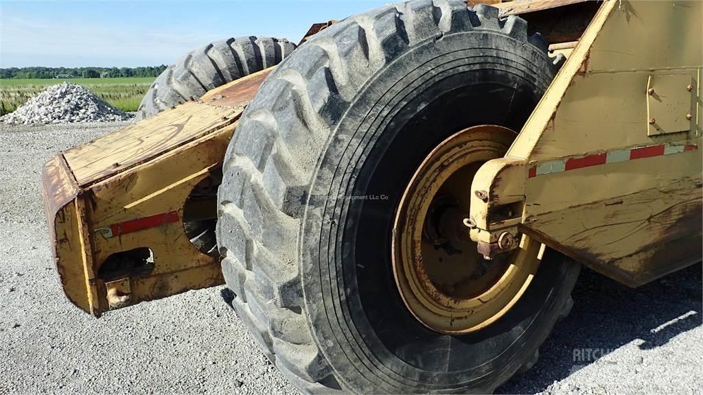 CAT 623B Kaabitsad