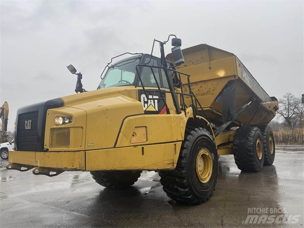 CAT 745C Liigendraamiga pinnaseveokid