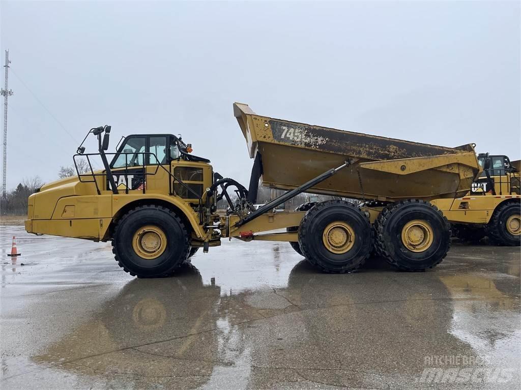 CAT 745C Liigendraamiga pinnaseveokid