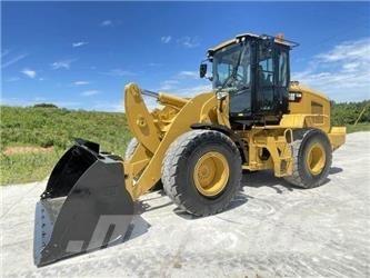 CAT 930M Rataslaadurid