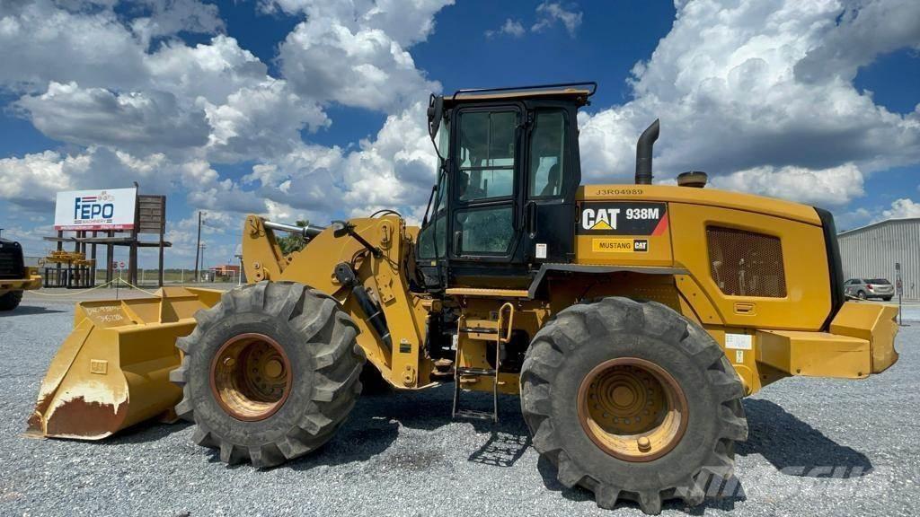 CAT 938M Rataslaadurid