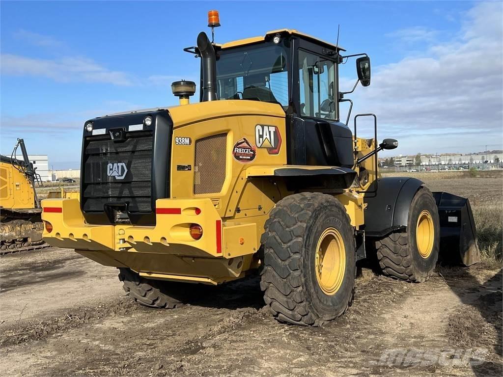 CAT 938M Rataslaadurid