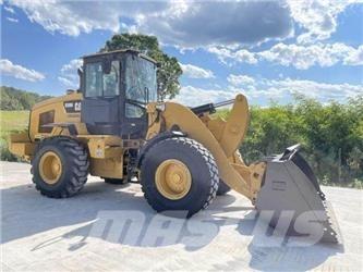 CAT 938M Rataslaadurid