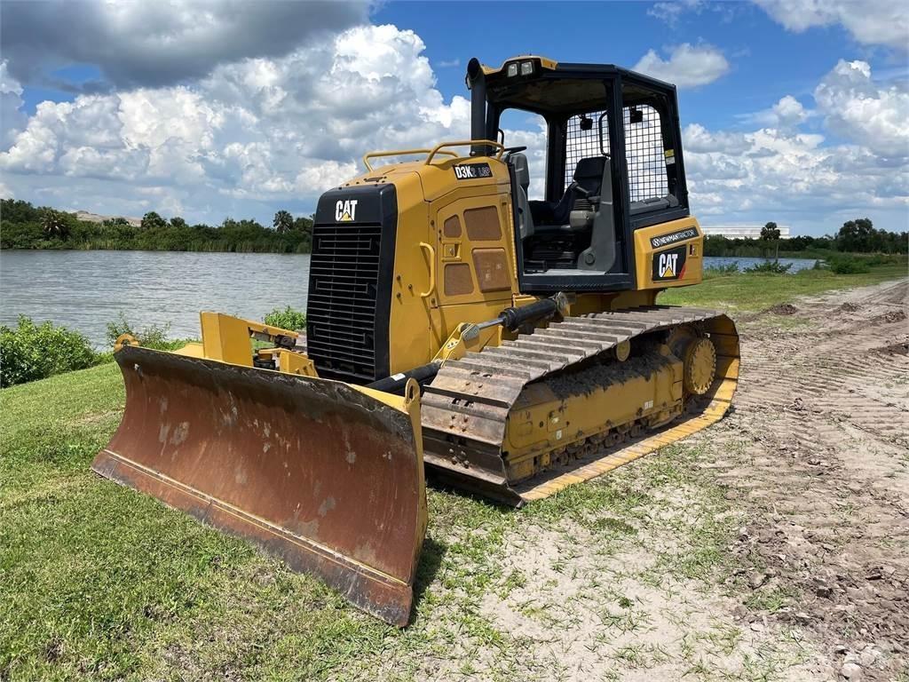 CAT D3K2 LGP Buldooserid