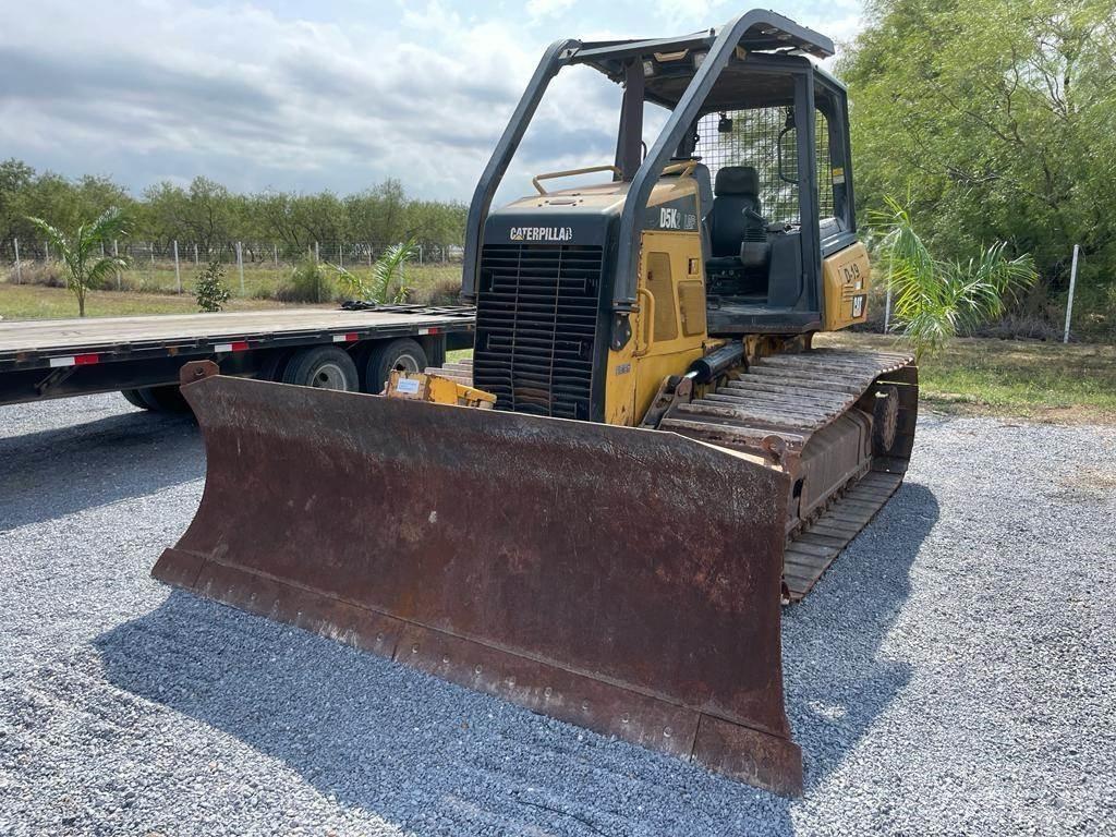 CAT D5K2 LGP Buldooserid
