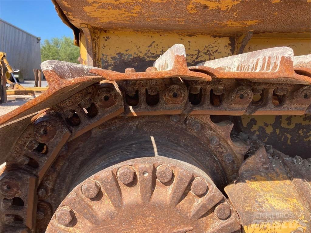 CAT D5K2 LGP Buldooserid