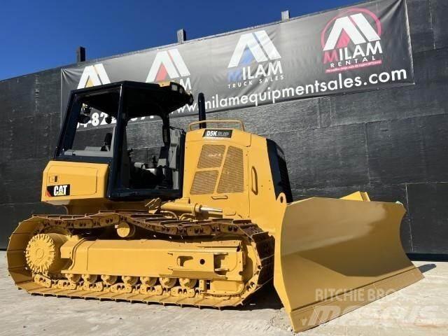 CAT D5K2 LGP Buldooserid