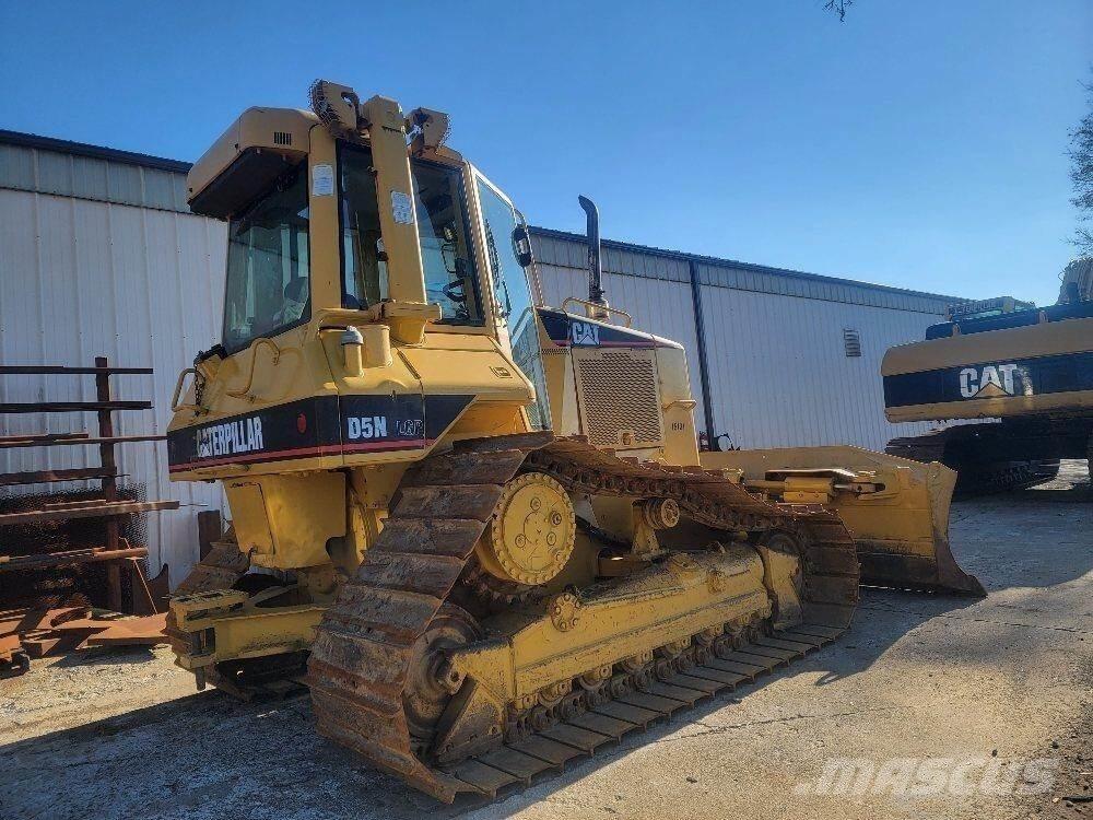 CAT D5N LGP Buldooserid