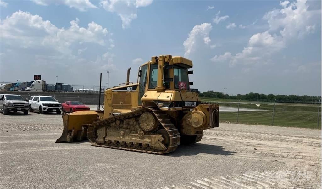 CAT D6N XL Buldooserid
