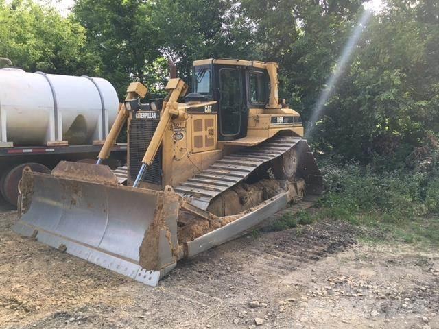 CAT D6R LGP II Buldooserid