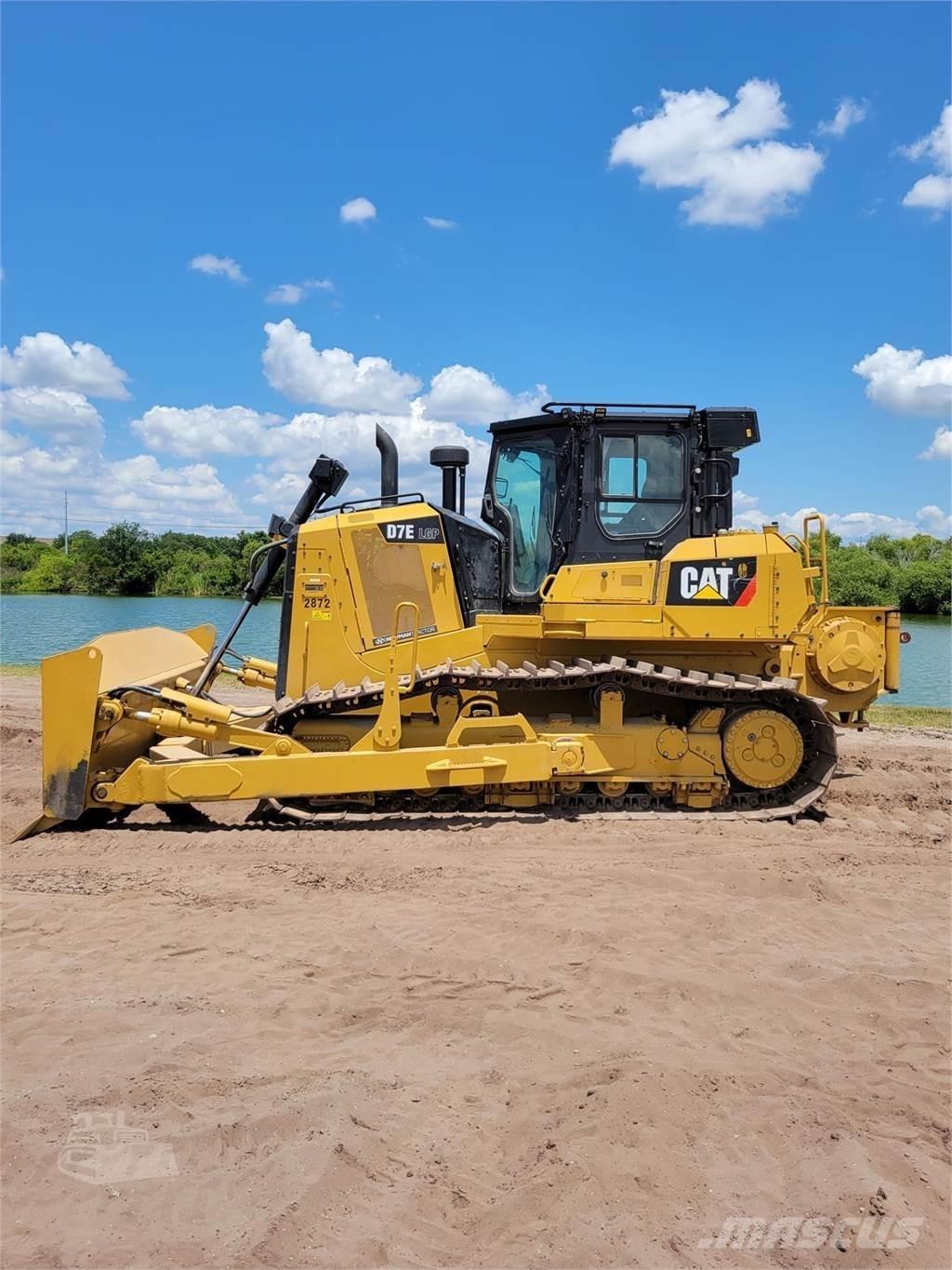 CAT D7E LGP Buldooserid