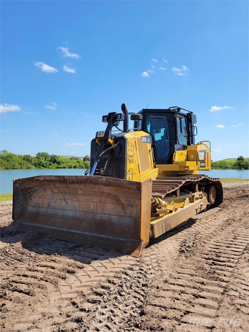 CAT D7E LGP Buldooserid