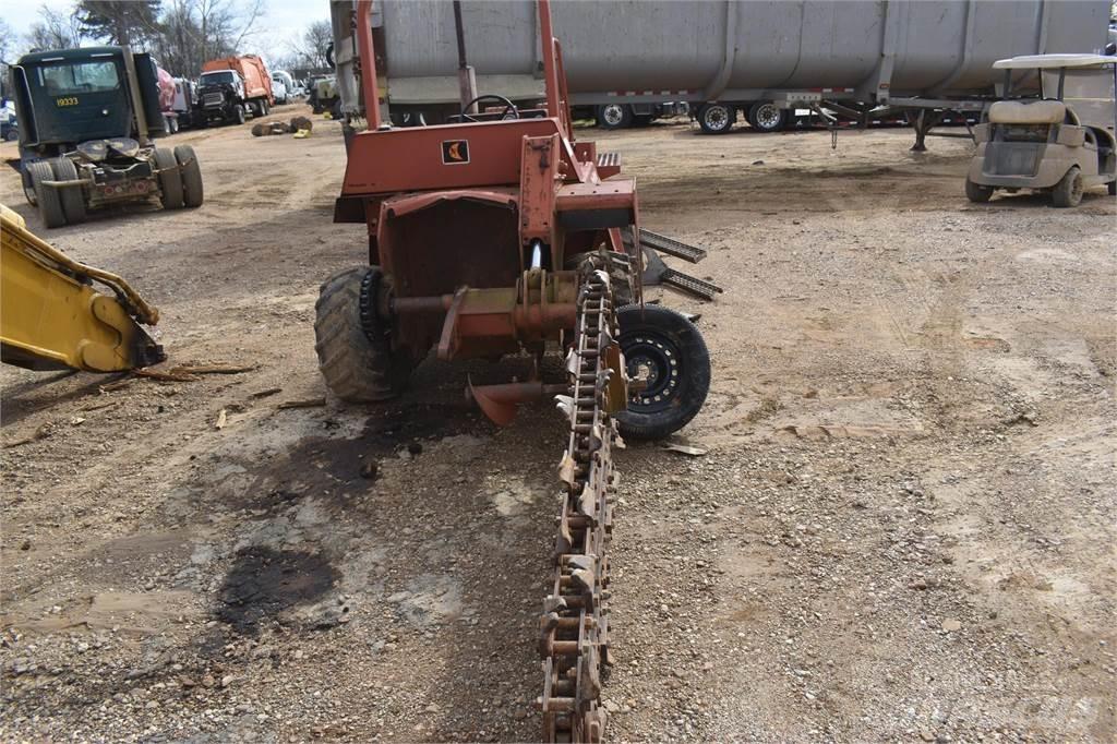 Ditch Witch 6510DD Pinnaselõikurid
