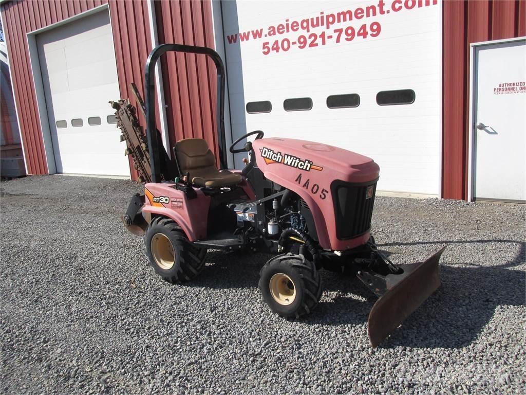Ditch Witch RT30 Pinnaselõikurid