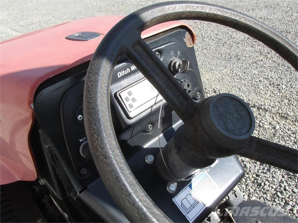 Ditch Witch RT30 Pinnaselõikurid
