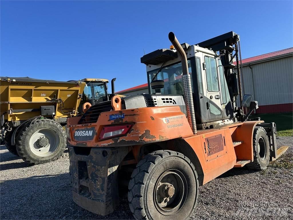 Doosan D160S-7 Kahveltõstukid - muud