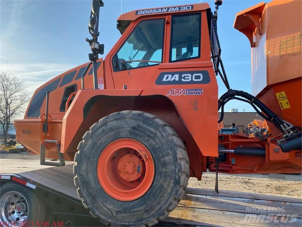 Doosan DA30-5 Liigendraamiga pinnaseveokid