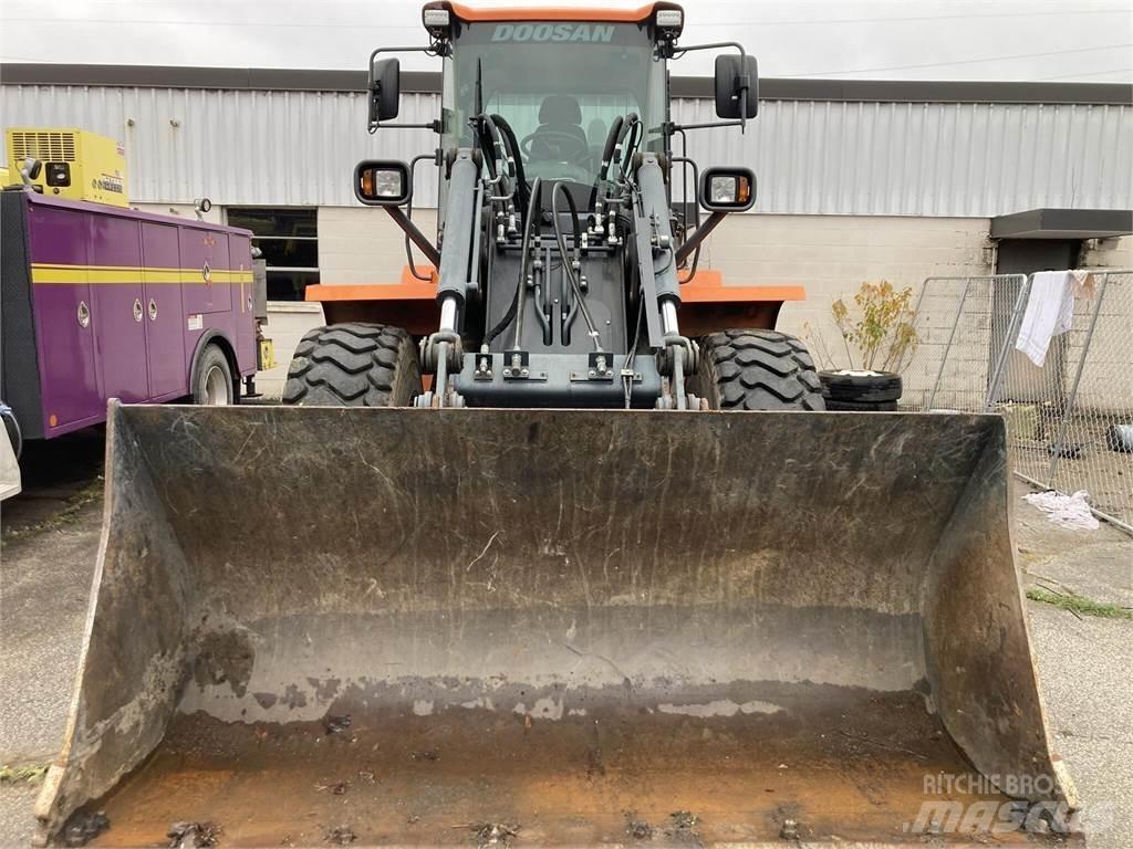 Doosan DL200TC-5 Rataslaadurid