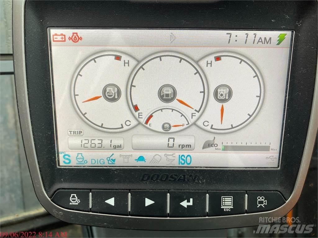 Doosan DX140 LCR-5 Roomikekskavaatorid