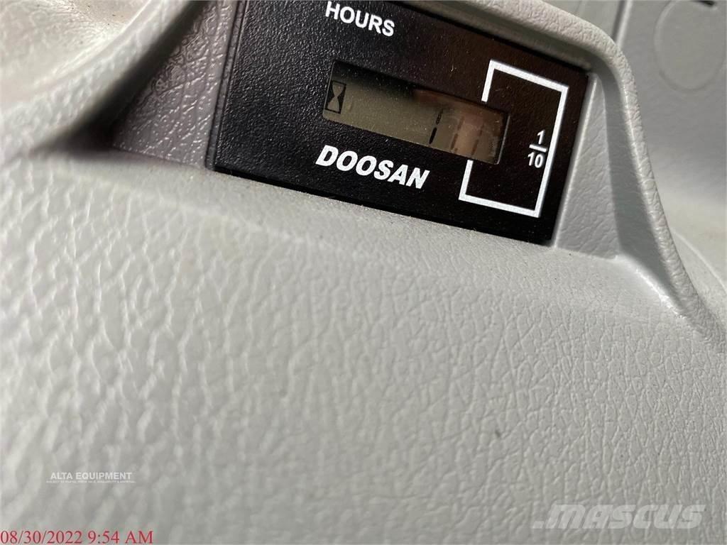 Doosan DX490 LC-5 Roomikekskavaatorid