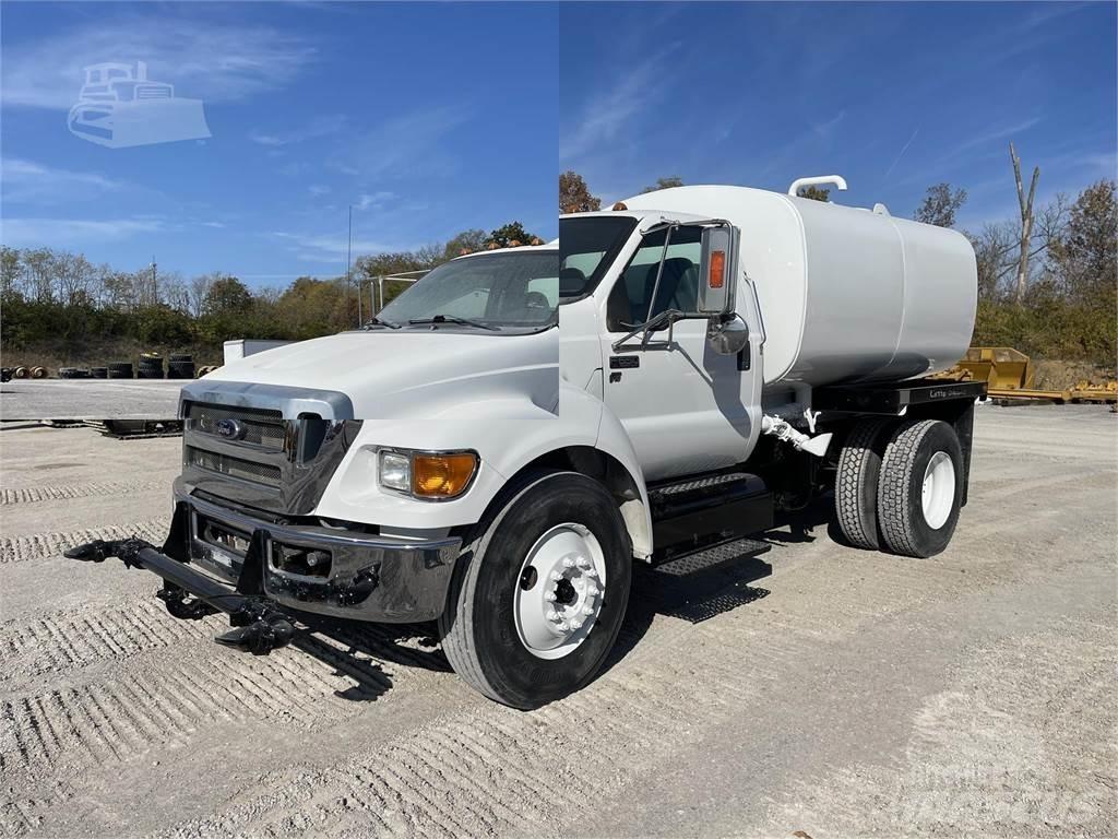 Ford F650 XL SD Veepaagiga autod