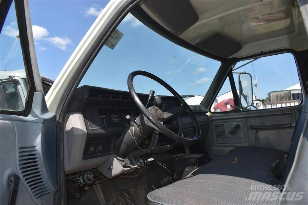 Ford F800 Kallurid