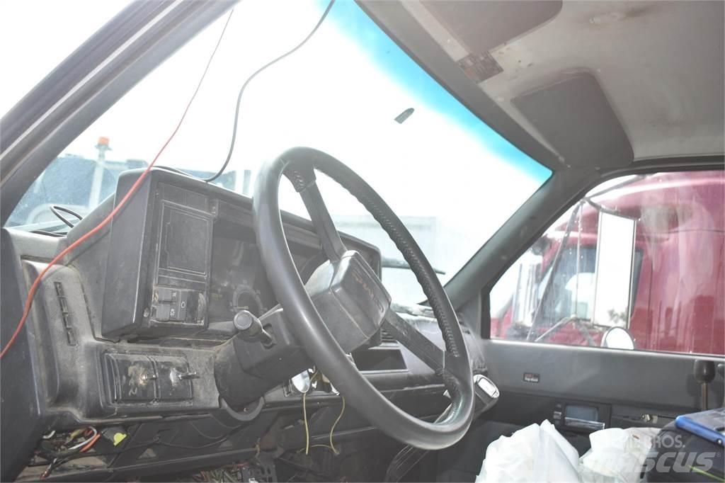 GMC TOPKICK C8500 Kallurid