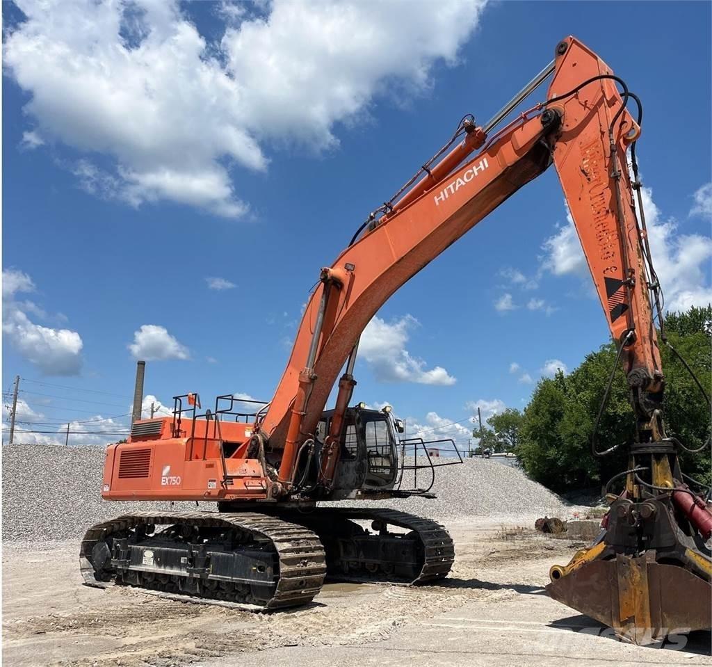 Hitachi EX750-5 Roomikekskavaatorid