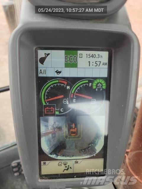 Hitachi ZX120-6 Roomikekskavaatorid