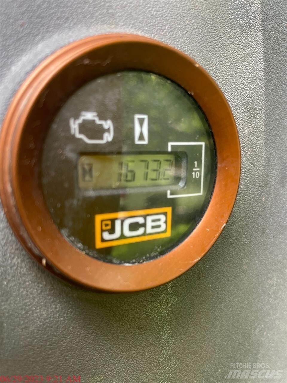 JCB 131X LC Roomikekskavaatorid