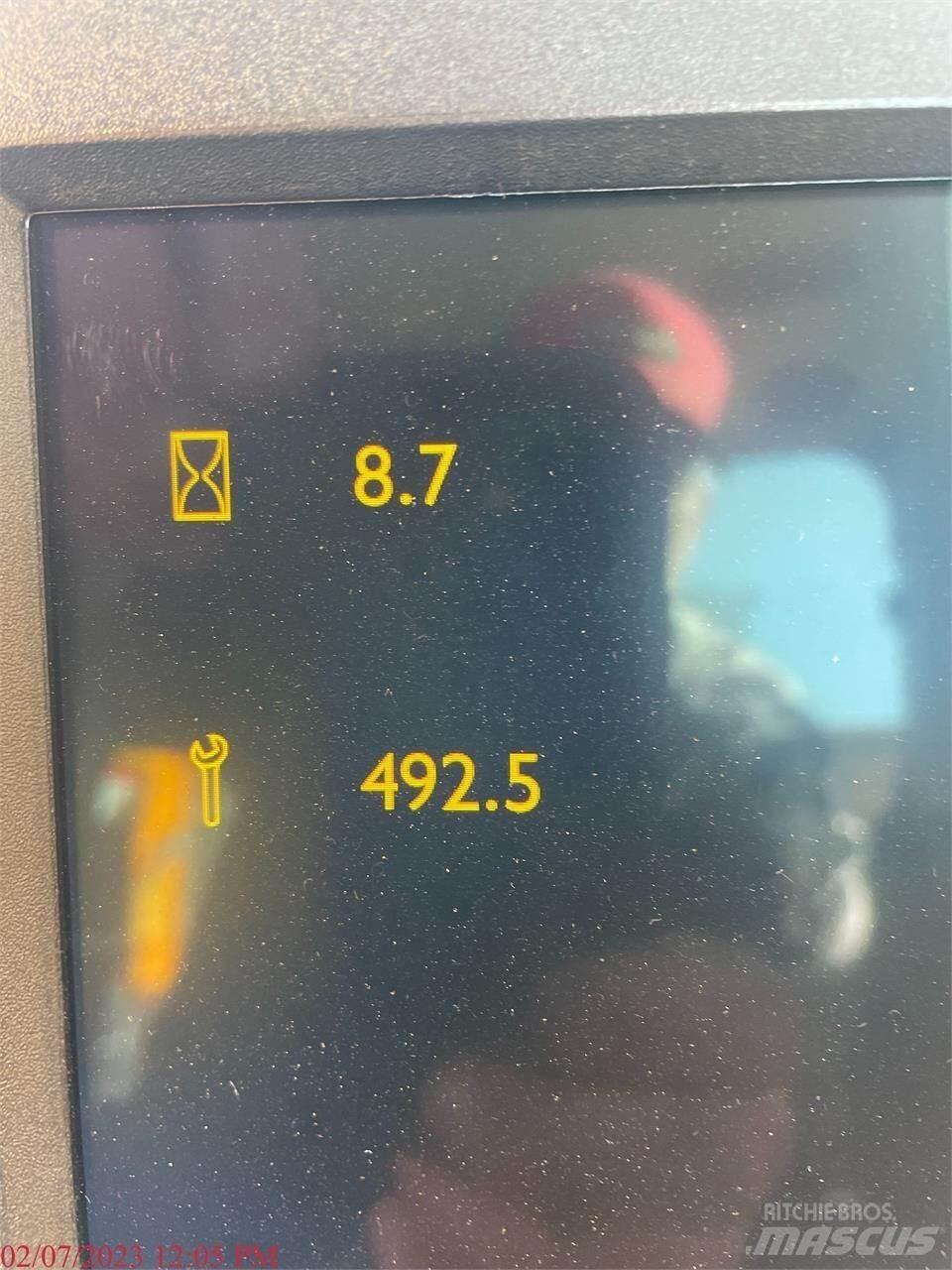 JCB JZ141 LC Roomikekskavaatorid