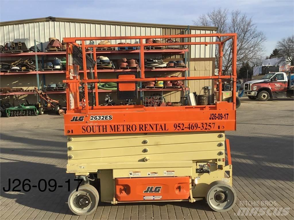 JLG 2632ES Käärtõstukid