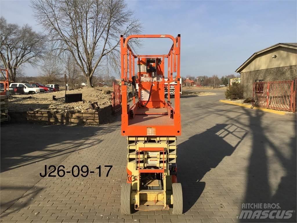 JLG 2632ES Käärtõstukid
