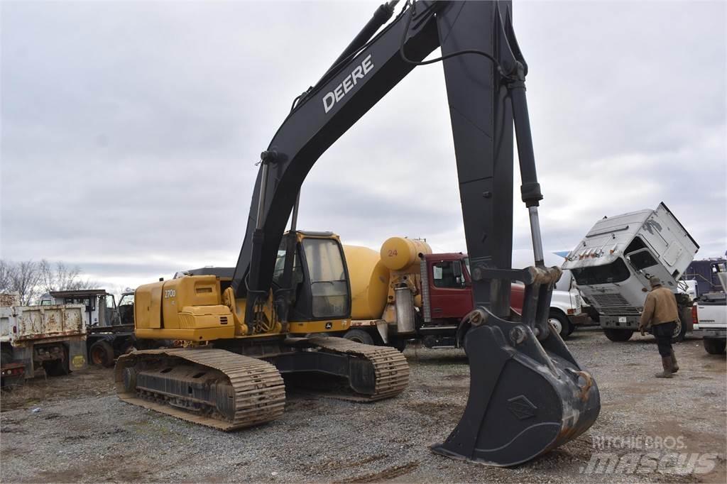 John Deere 270D LC Roomikekskavaatorid