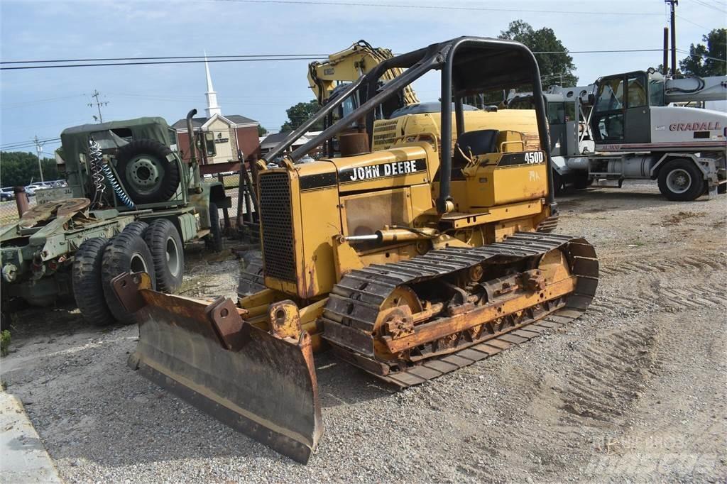 John Deere 450D LGP Buldooserid